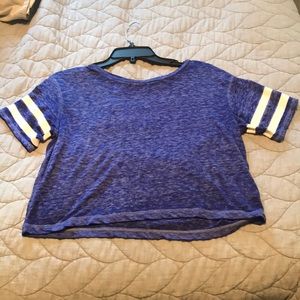 Very soft kind of cropped tee